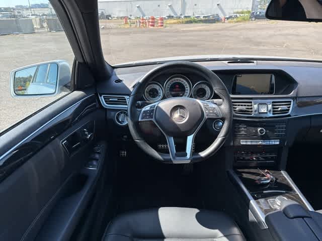 Thumbnail: 2016 Mercedes-Benz E-Class - 12