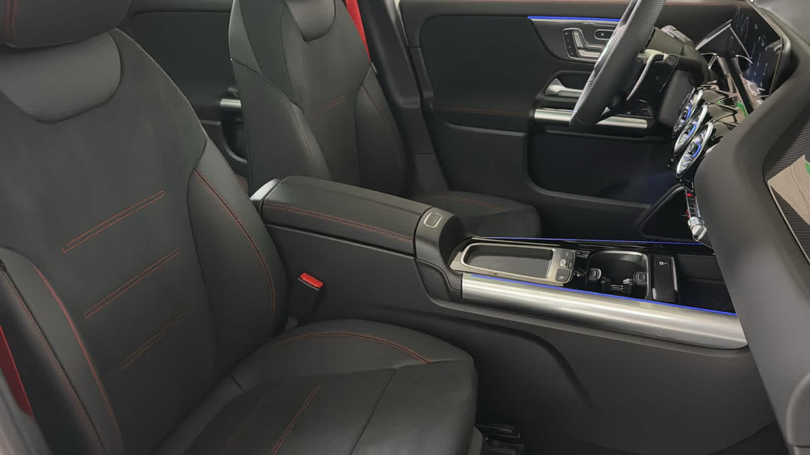 Thumbnail: 2026 Mercedes-Benz GLA - 37