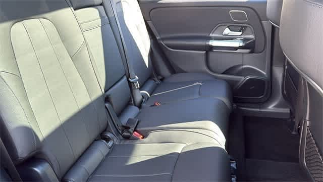 Thumbnail: 2025 Mercedes-Benz GLB - 9