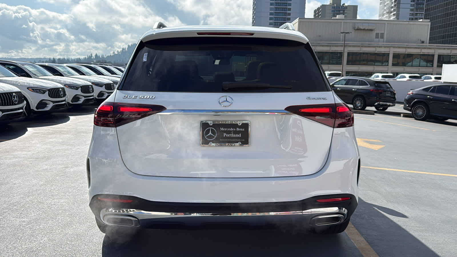 Thumbnail: 2026 Mercedes-Benz GLE - 8