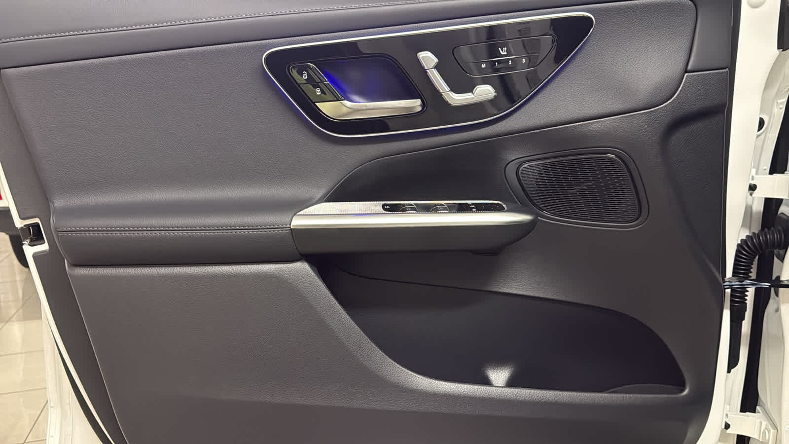 Thumbnail: 2026 Mercedes-Benz GLC - 16