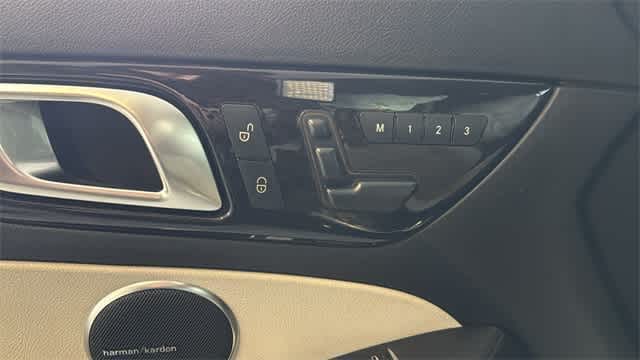 Thumbnail: 2015 Mercedes-Benz SLK - 14