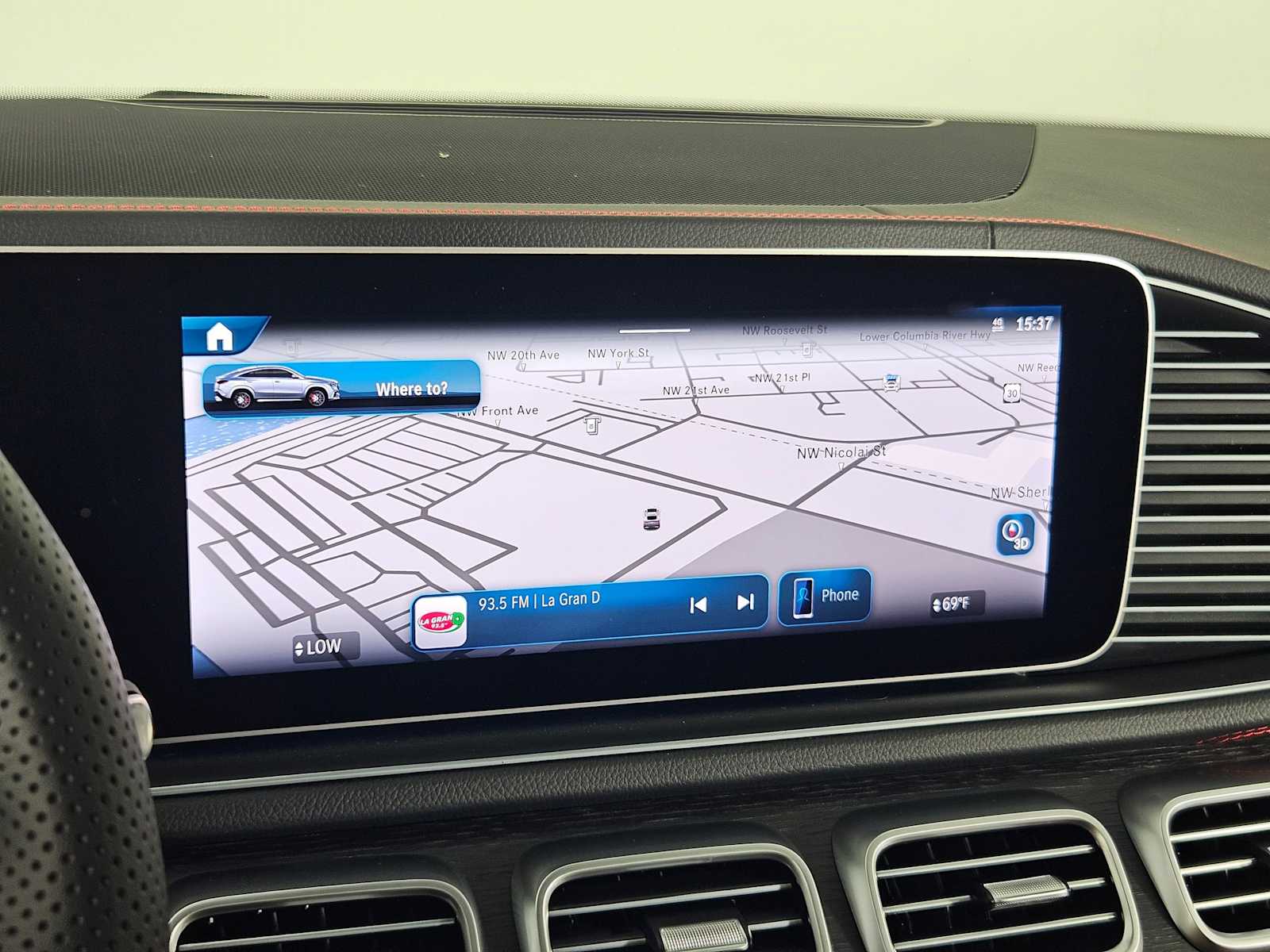 Thumbnail: 2025 Mercedes-Benz GLE - 30