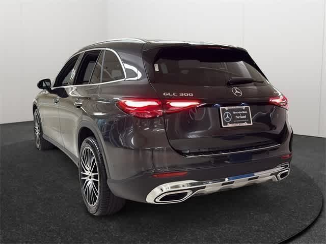 Thumbnail: 2025 Mercedes-Benz GLC - 6