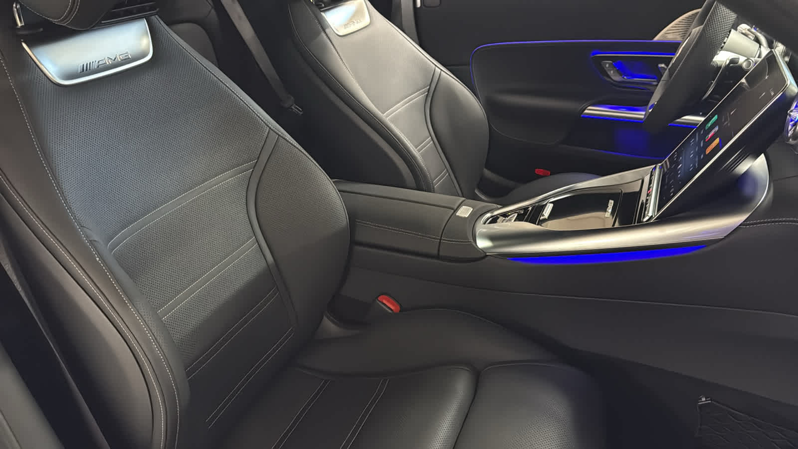 Thumbnail: 2026 Mercedes-Benz SL-Class - 33