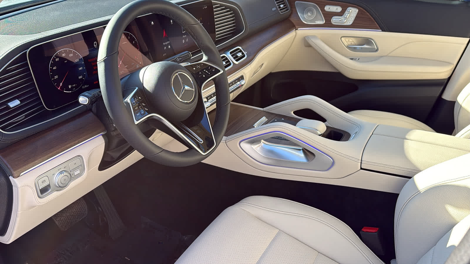 Thumbnail: 2026 Mercedes-Benz GLE - 28