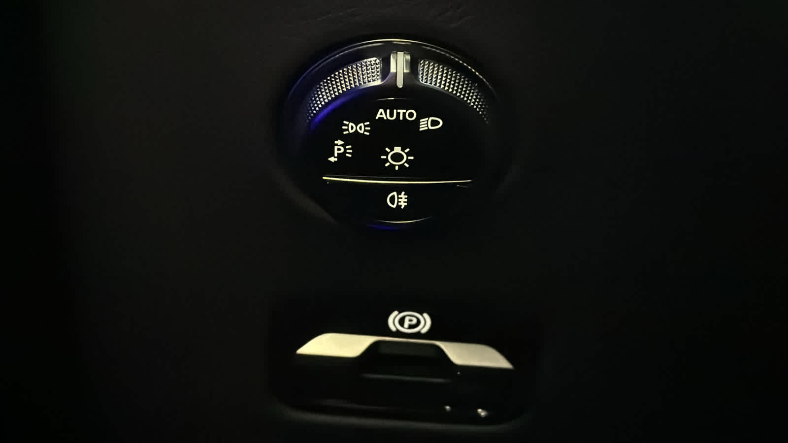 Thumbnail: 2026 Mercedes-Benz GLC - 19