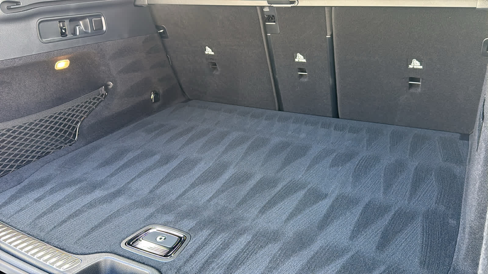 Thumbnail: 2026 Mercedes-Benz GLC - 34