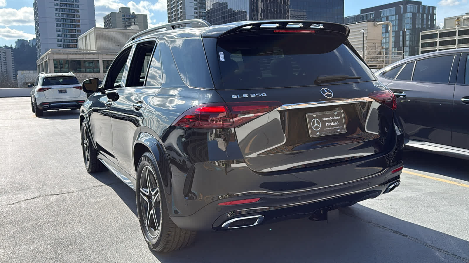 Thumbnail: 2026 Mercedes-Benz GLE - 7