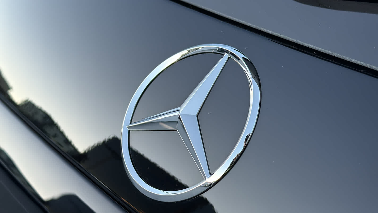 Thumbnail: 2026 Mercedes-Benz GLC - 9