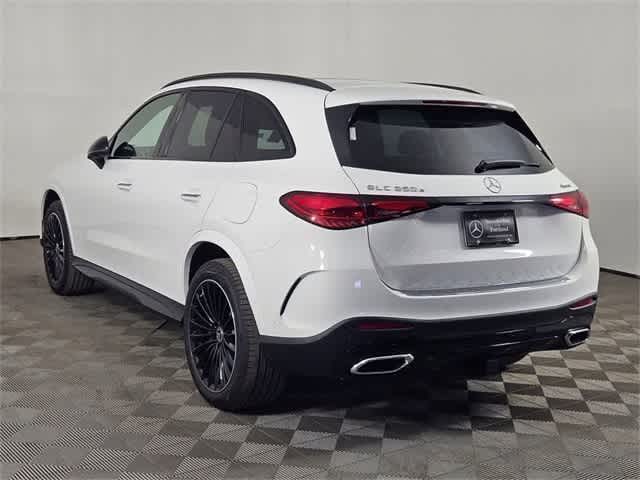 Thumbnail: 2025 Mercedes-Benz GLC - 3