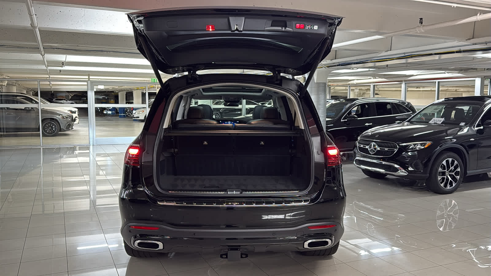 Thumbnail: 2025 Mercedes-Benz GLS - 8