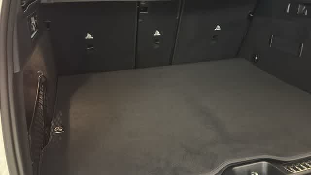 Thumbnail: 2026 Mercedes-Benz GLC - 31