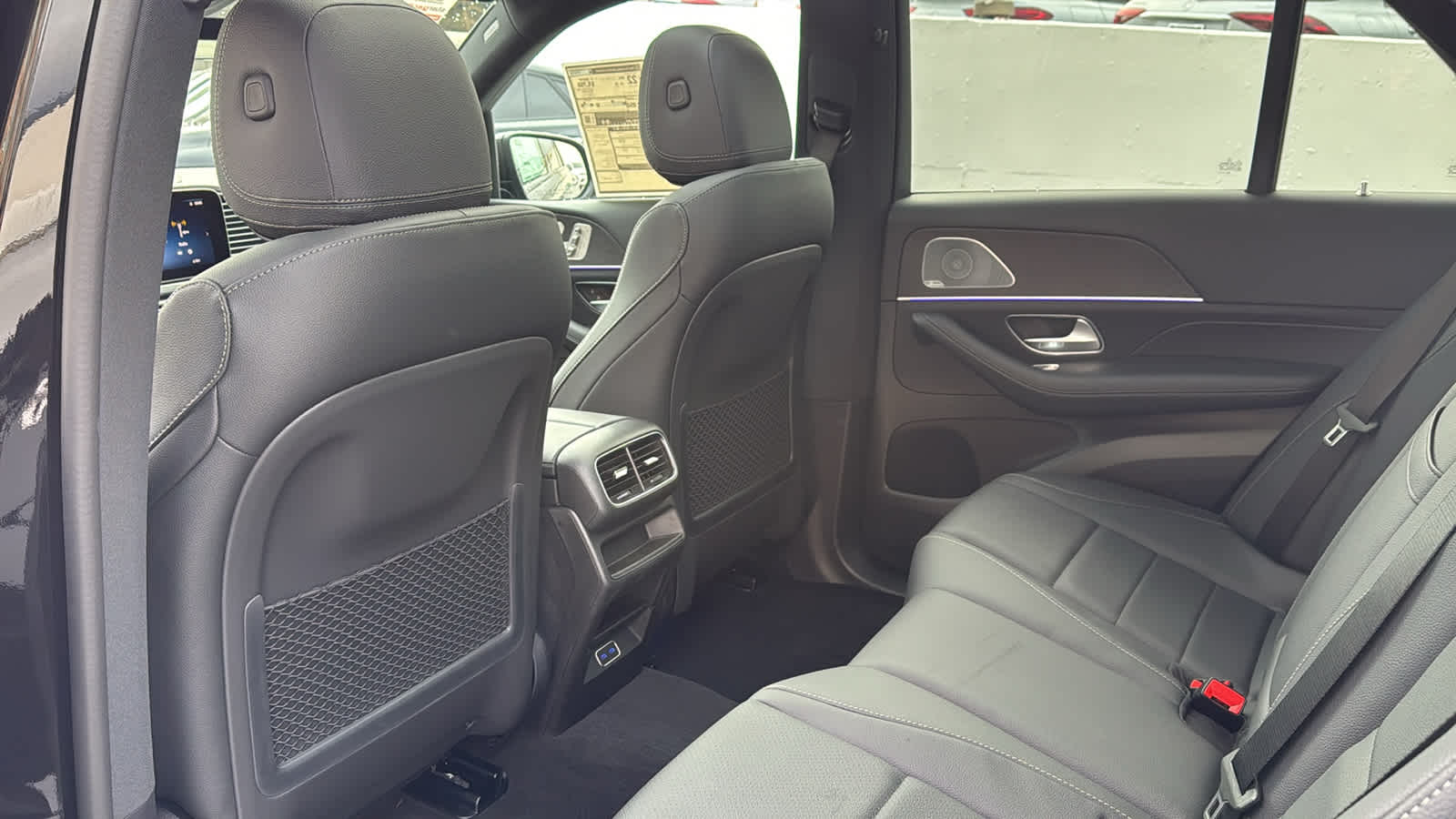 Thumbnail: 2026 Mercedes-Benz GLE - 28