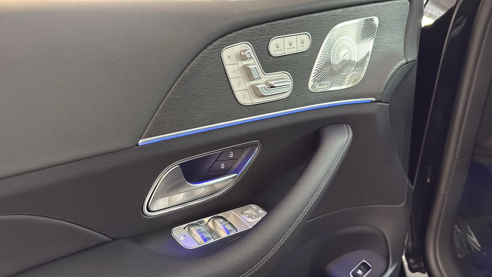 Thumbnail: 2026 Mercedes-Benz GLS - 15