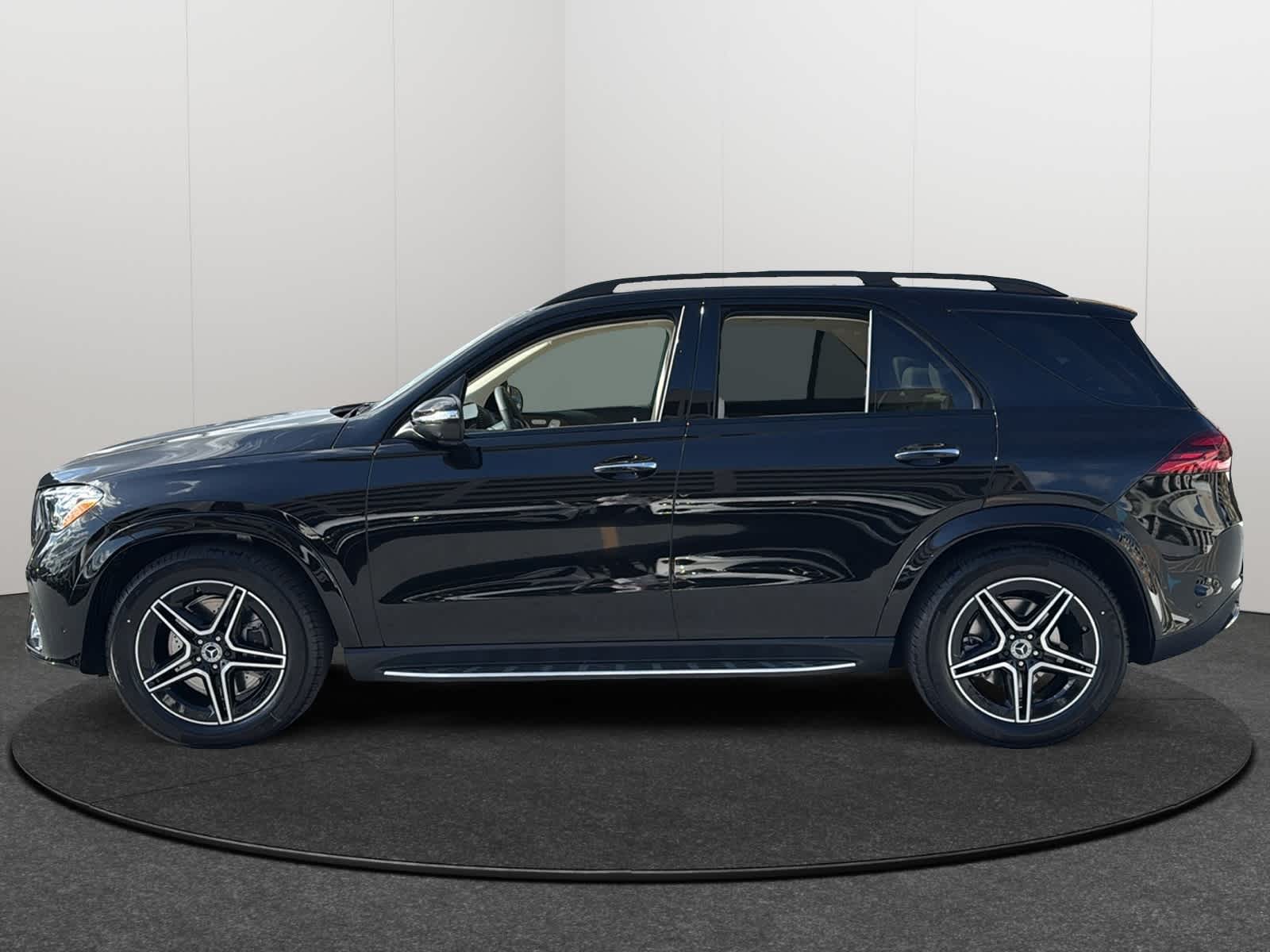 Thumbnail: 2026 Mercedes-Benz GLE - 3