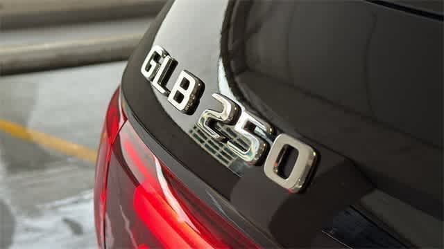 Thumbnail: 2025 Mercedes-Benz GLB - 20