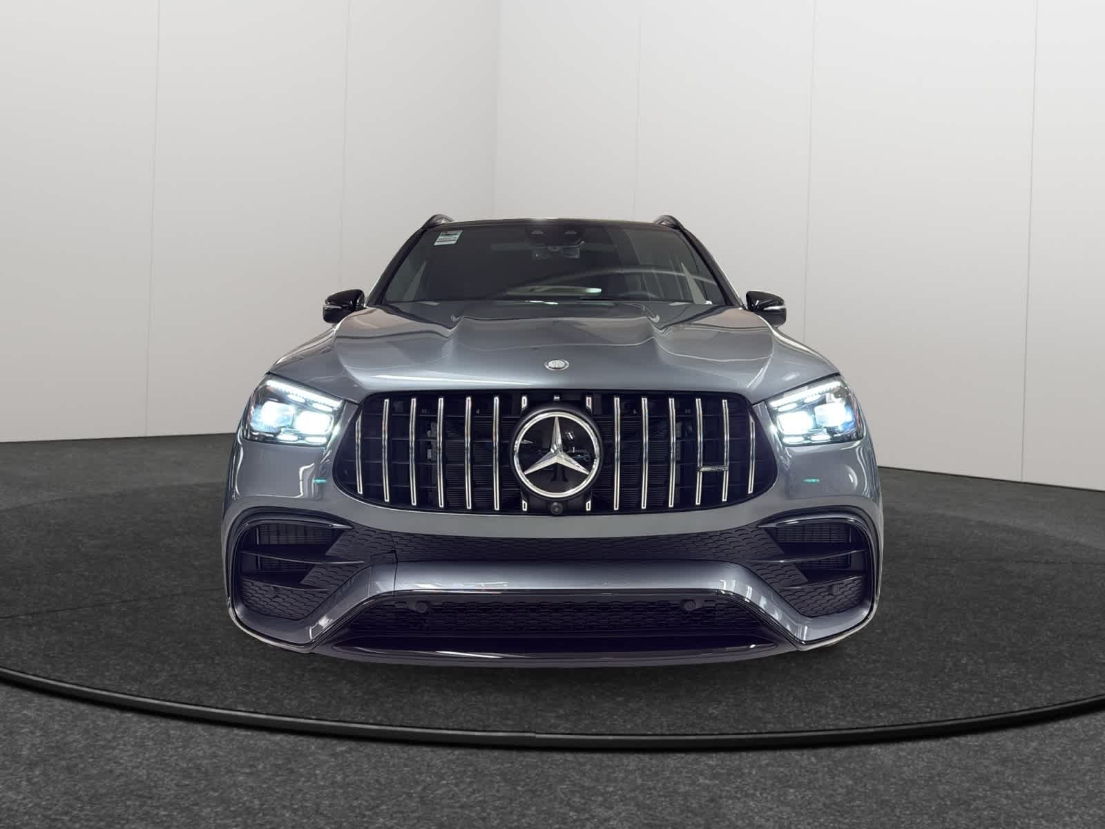 Thumbnail: 2026 Mercedes-Benz GL-Class - 2