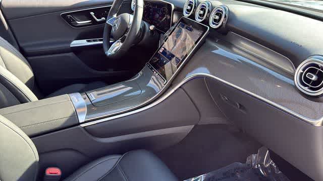 Thumbnail: 2025 Mercedes-Benz GLC - 35