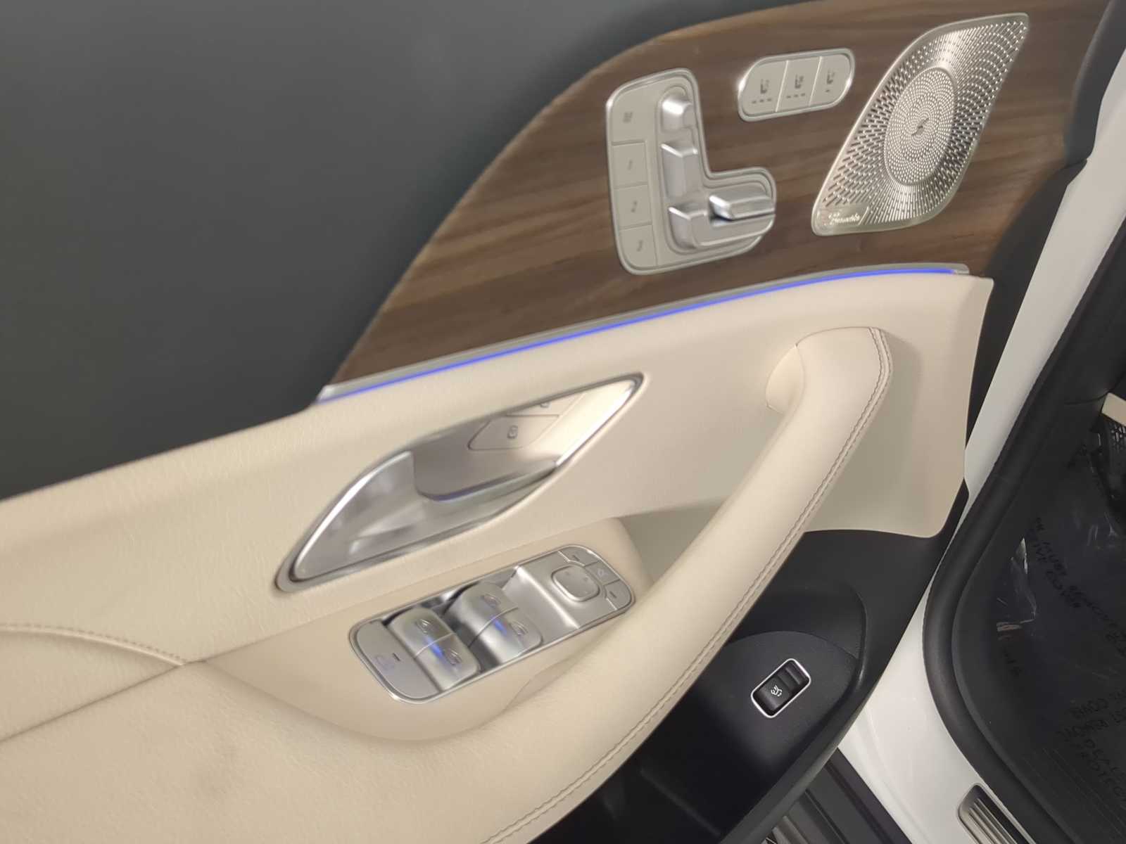 Thumbnail: 2026 Mercedes-Benz GLE - 17