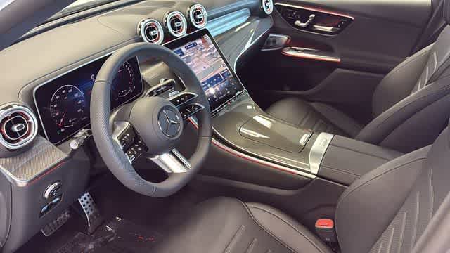 Thumbnail: 2025 Mercedes-Benz GLC - 28