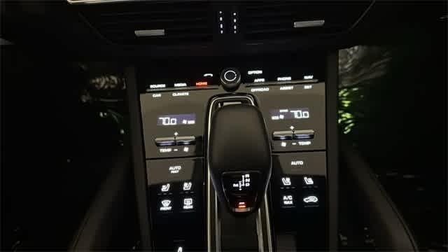 Thumbnail: 2023 Porsche Cayenne - 20