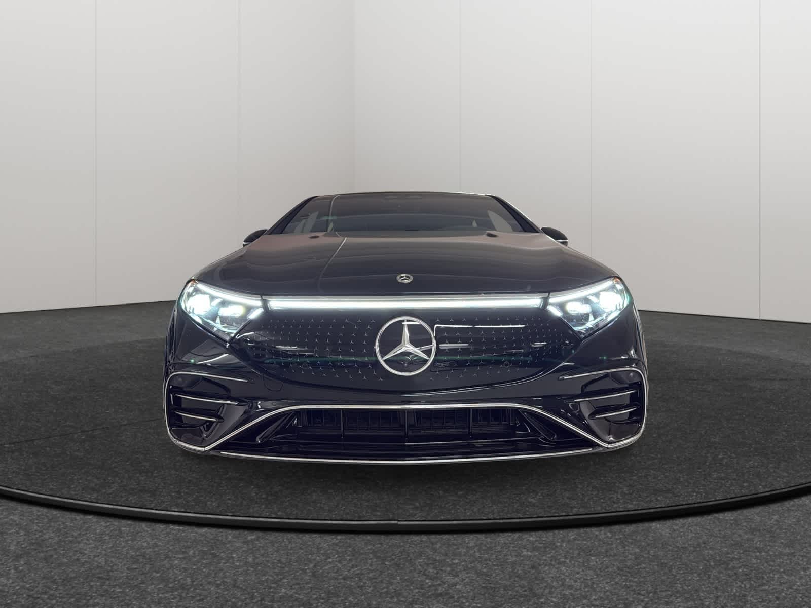 Thumbnail: 2025 Mercedes-Benz EQS - 2