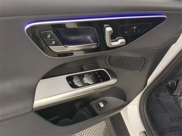 Thumbnail: 2026 Mercedes-Benz GLC - 17