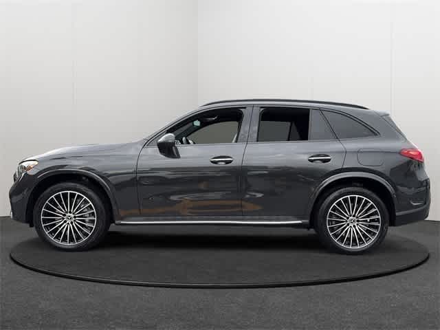 Thumbnail: 2025 Mercedes-Benz GLC - 3