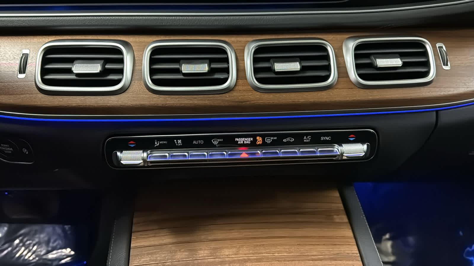 Thumbnail: 2026 Mercedes-Benz GLE - 23