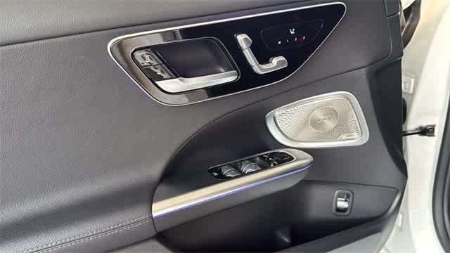 Thumbnail: 2025 Mercedes-Benz C-Class - 15