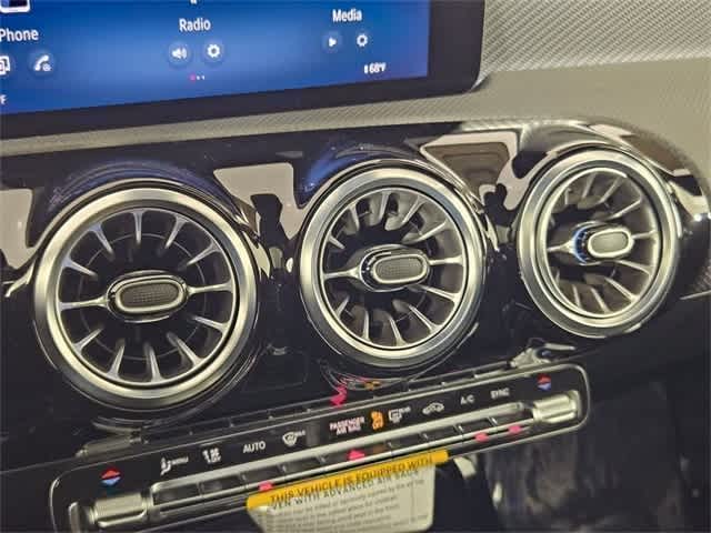 Thumbnail: 2025 Mercedes-Benz CLA - 35