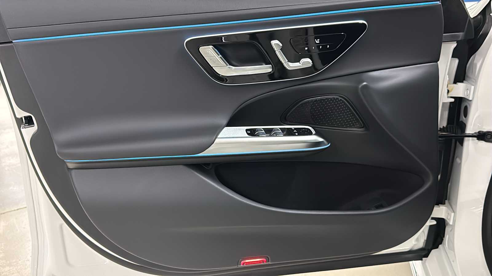 Thumbnail: 2026 Mercedes-Benz E-Class - 14