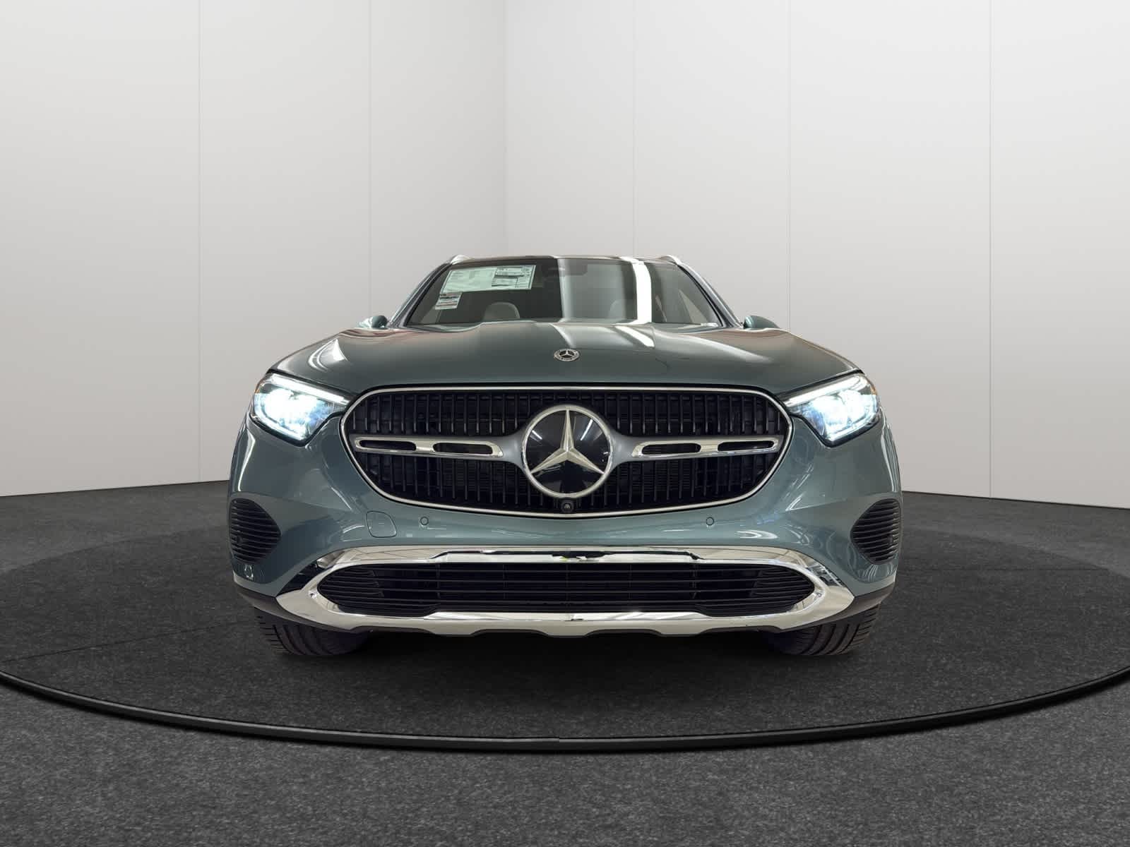 Thumbnail: 2026 Mercedes-Benz GLC - 2