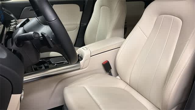 Thumbnail: 2022 Mercedes-Benz GLA - 30