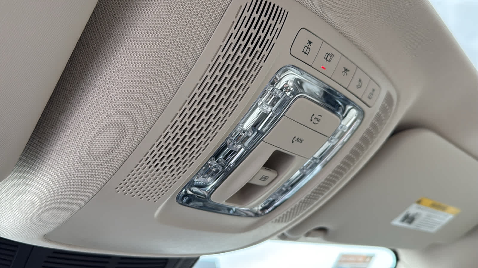 Thumbnail: 2026 Mercedes-Benz GLE - 26