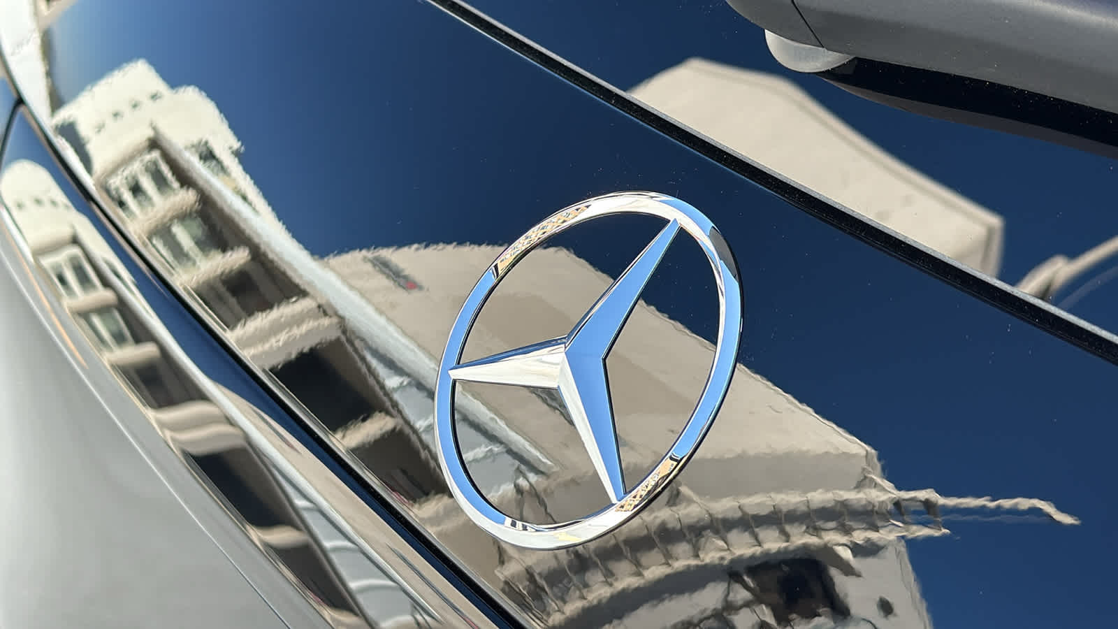 Thumbnail: 2026 Mercedes-Benz GLC - 9