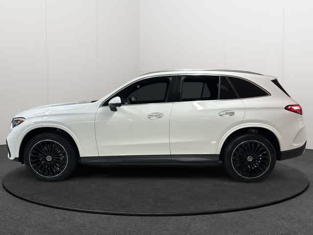 Thumbnail: 2026 Mercedes-Benz GLC - 3