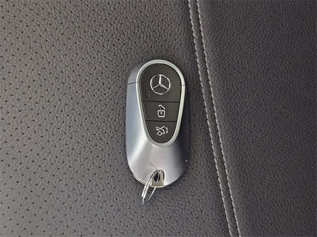 Thumbnail: 2025 Mercedes-Benz C-Class - 38