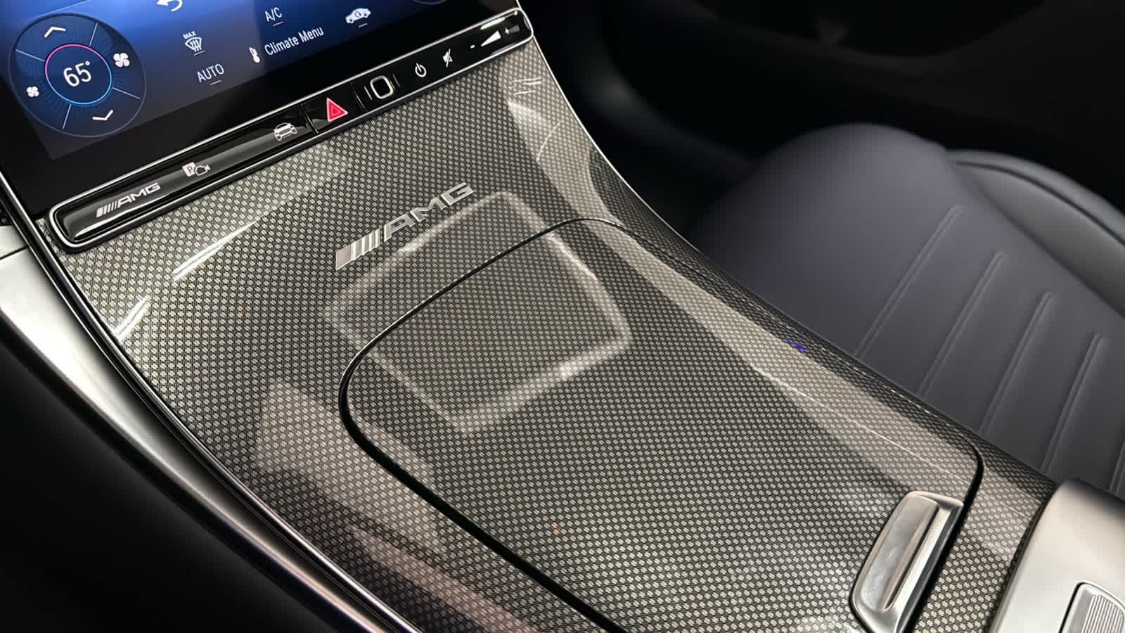 Thumbnail: 2026 Mercedes-Benz GLC - 24