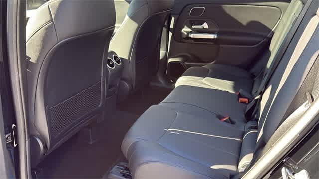 Thumbnail: 2025 Mercedes-Benz GLB - 37