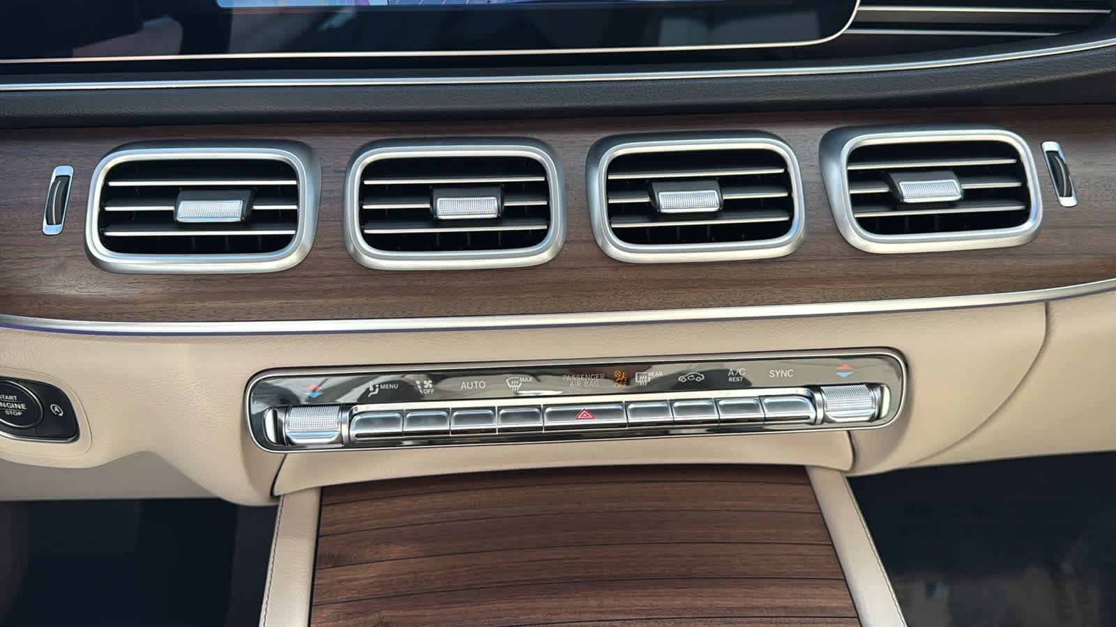 Thumbnail: 2026 Mercedes-Benz GLE - 24