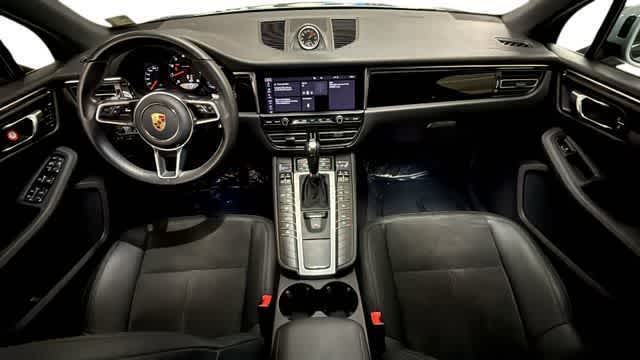 Thumbnail: 2021 Porsche Macan - 3