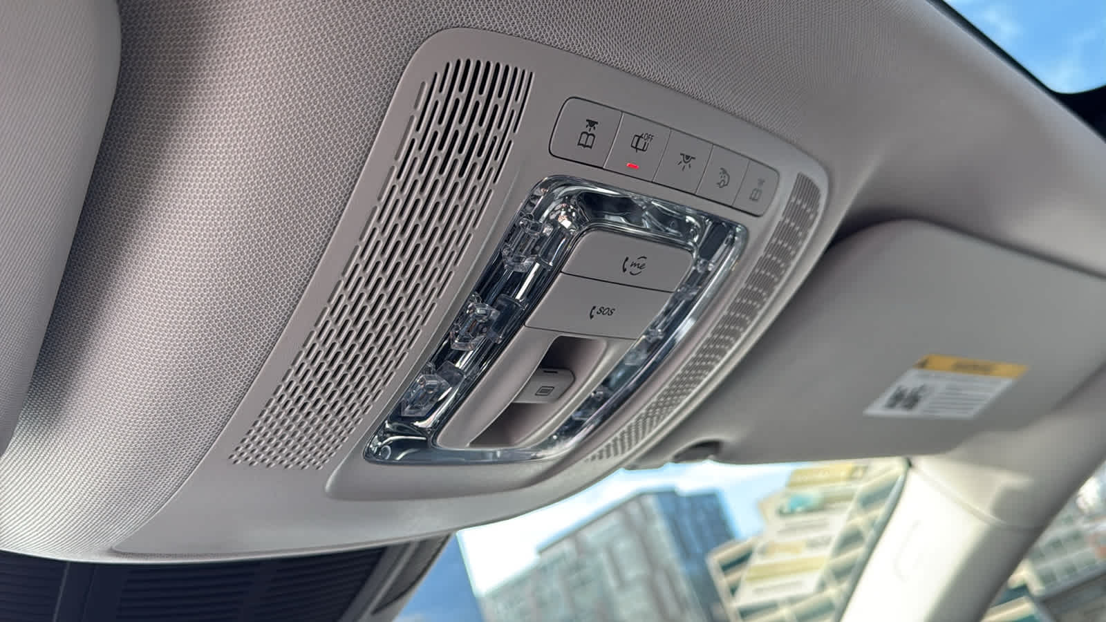 Thumbnail: 2026 Mercedes-Benz GLE - 26