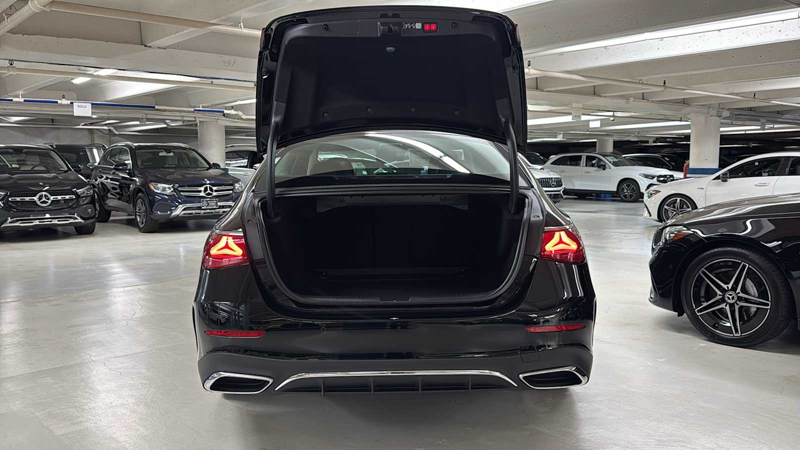 Thumbnail: 2026 Mercedes-Benz E-Class - 7