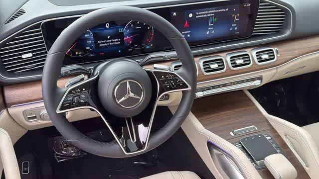 Thumbnail: 2026 Mercedes-Benz GLE - 10