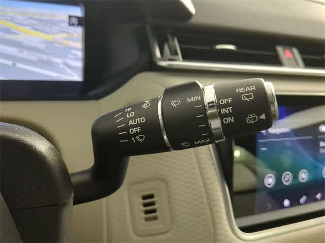 Thumbnail: 2020 Land Rover Range Rover Velar - 29