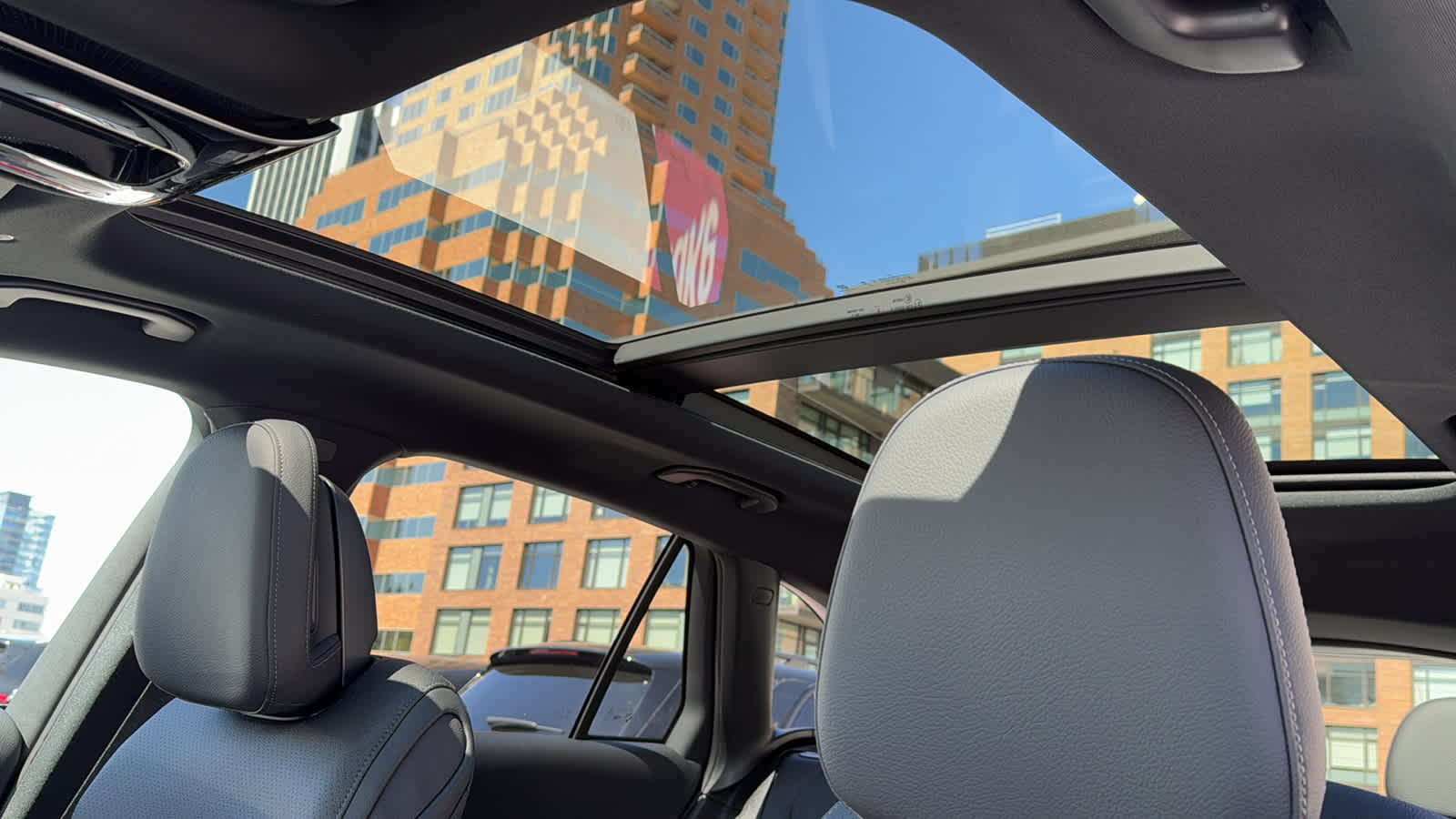 Thumbnail: 2026 Mercedes-Benz GLC - 27