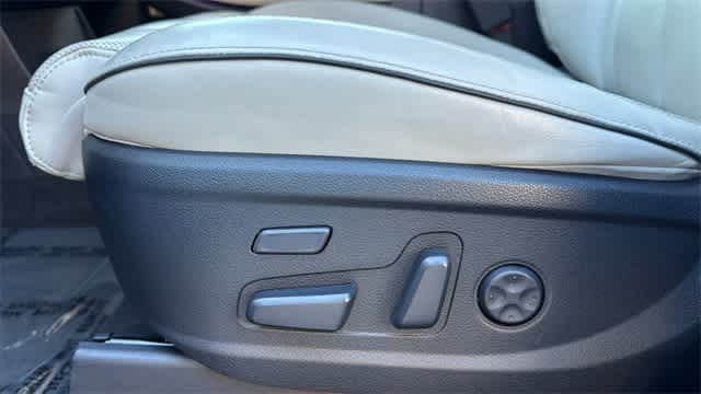 Thumbnail: 2022 Hyundai Palisade - 16