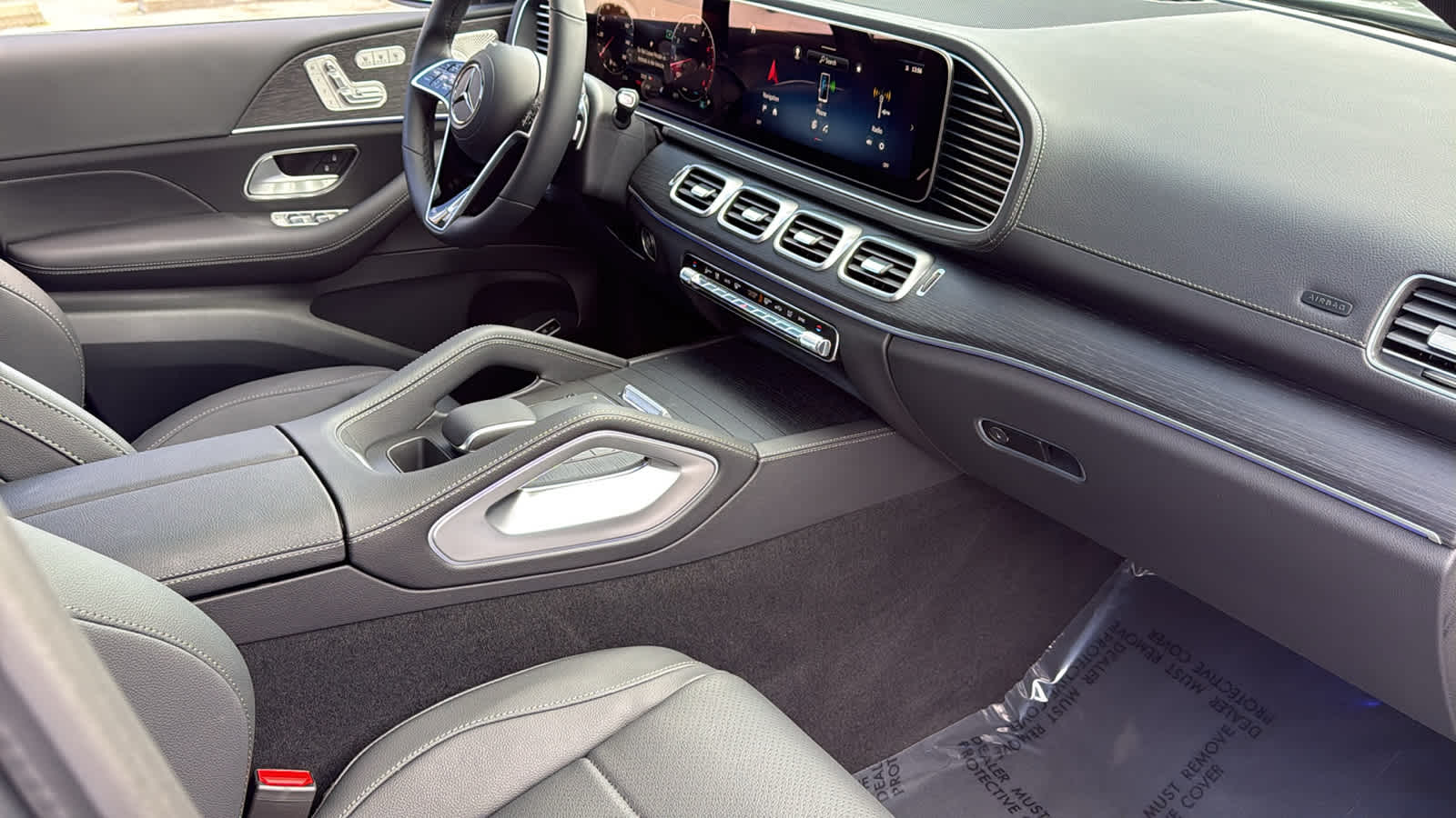 Thumbnail: 2026 Mercedes-Benz GLE - 38